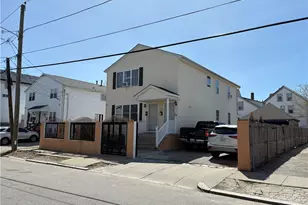 162 SE Eastwood Ave, Providence, RI 02909 - Photo 5