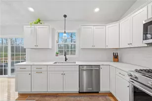 380 Ledge Rd, Coventry, RI 02816 - Photo 21