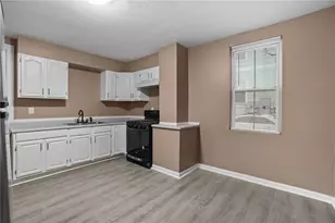 752 Social St, Woonsocket, RI 02895 - Photo 7