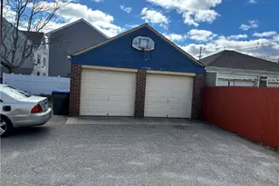 15 Hawkins St, Providence, RI 02908 - Photo 3