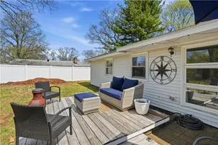 17 Gloucester St, Warwick, RI 02886 - Photo 35