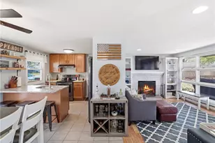 17 Gloucester St, Warwick, RI 02886 - Photo 13