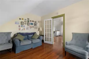 377 Hope St, Providence, RI 02906 - Photo 11