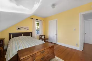 377 Hope St, Providence, RI 02906 - Photo 17