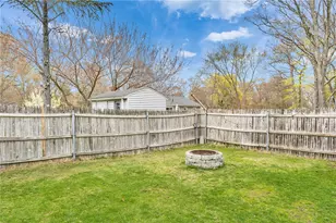 104 Larkin Ave, Warwick, RI 02886 - Photo 23