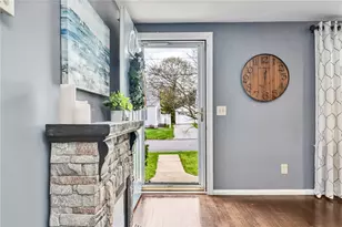 104 Larkin Ave, Warwick, RI 02886 - Photo 9