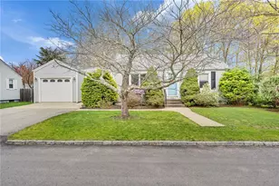 104 Larkin Ave, Warwick, RI 02886 - Photo 3