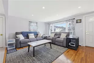 34 Massachusetts Ave, Cumberland, RI 02864 - Photo 3