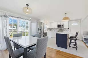 34 Massachusetts Ave, Cumberland, RI 02864 - Photo 7