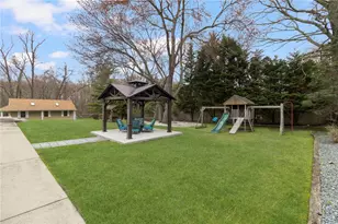 99 Blackstone Ave, Warwick, RI 02889 - Photo 43