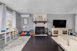 14 Canton Ct, Cranston, RI 02921 - Photo 17