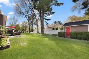 184 Pleasant View Ave, Smithfield, RI 02917 - Photo 9