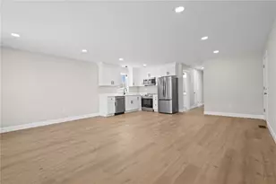 804 Douglas Ave, Providence, RI 02908 - Photo 7