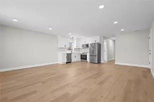 804 Douglas Ave, Providence, RI 02908 - Photo 27