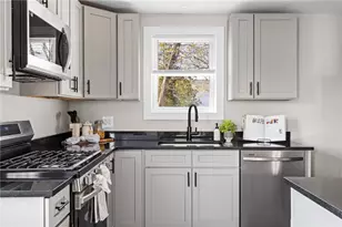 51 Hope St, Lincoln, RI 02865 - Photo 17