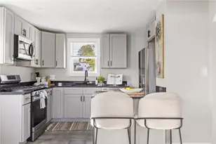 51 Hope St, Lincoln, RI 02865 - Photo 15