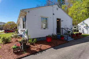 82 Patton Rd, Woonsocket, RI 02895 - Photo 27