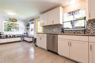 82 Patton Rd, Woonsocket, RI 02895 - Photo 3