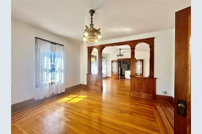 44 Bellevue Avenue, Pawtucket, RI 02861 - Photo 11