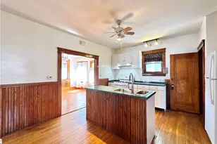44 Bellevue Ave, Pawtucket, RI 02861 - Photo 13