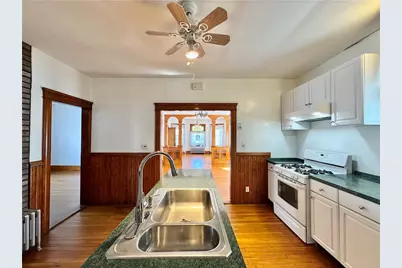 44 Bellevue Avenue, Pawtucket, RI 02861 - Photo 15