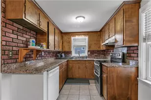 204 Talcott St, Woonsocket, RI 02895 - Photo 7