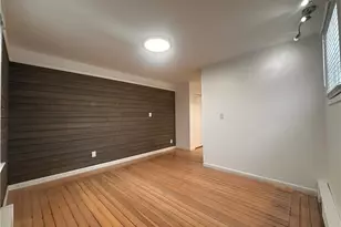 31 Ceres St, Providence, RI 02908 - Photo 3