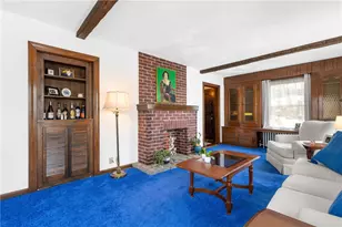 381 Auburn St, Cranston, RI 02910 - Photo 7