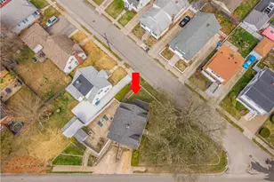 381 Auburn St, Cranston, RI 02910 - Photo 25