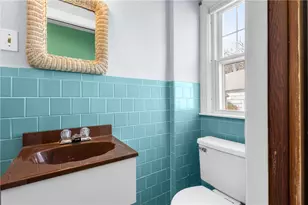 381 Auburn St, Cranston, RI 02910 - Photo 15
