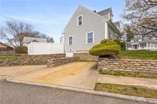 381 Auburn St, Cranston, RI 02910 - Photo 29