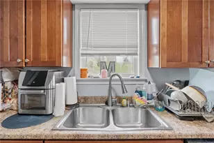 35 Pearl St, Westerly, RI 02891 - Photo 19