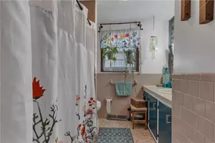 46 Merle St, Warwick, RI 02889 - Photo 7
