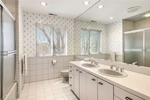 125 Woodruff Ave, Narragansett, RI 02882 - Photo 29