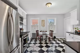 256 Vermont Ave, Providence, RI 02905 - Photo 9