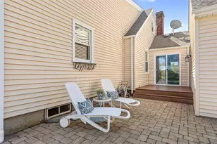 55 Lindy Ave, East Providence, RI 02915 - Photo 31