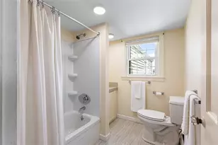 55 Lindy Ave, East Providence, RI 02915 - Photo 21