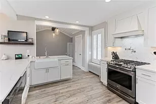 29 Burnett Rd, Warwick, RI 02889 - Photo 19
