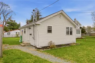 11 Leslie Ave, Barrington, RI 02806 - Photo 17