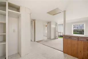 11 Leslie Ave, Barrington, RI 02806 - Photo 5