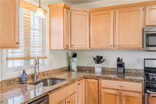 27 Streamview Dr, Cumberland, RI 02864 - Photo 5