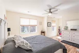 27 Streamview Dr, Cumberland, RI 02864 - Photo 25