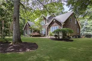258 Woodridge Dr, North Kingstown, RI 02874 - Photo 3