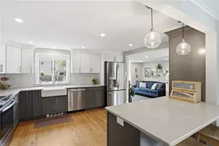 19 Salisbury Rd, Barrington, RI 02806 - Photo 5