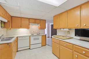10 Brayton Rd, Tiverton, RI 02878 - Photo 23