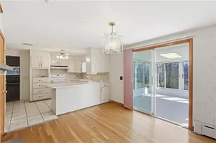 10 Brayton Rd, Tiverton, RI 02878 - Photo 9