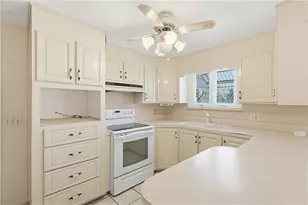10 Brayton Rd, Tiverton, RI 02878 - Photo 11