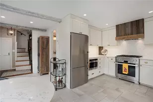 13 Second St, Newport, RI 02840 - Photo 7