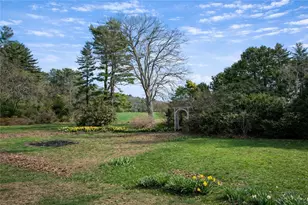 326 Jingle Valley Rd, South Kingstown, RI 02892 - Photo 7