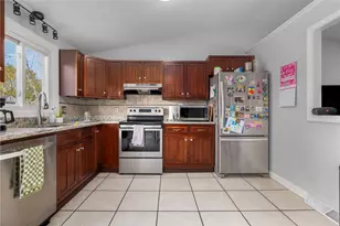 11 Nichole Ln, Coventry, RI 02816 - Photo 5